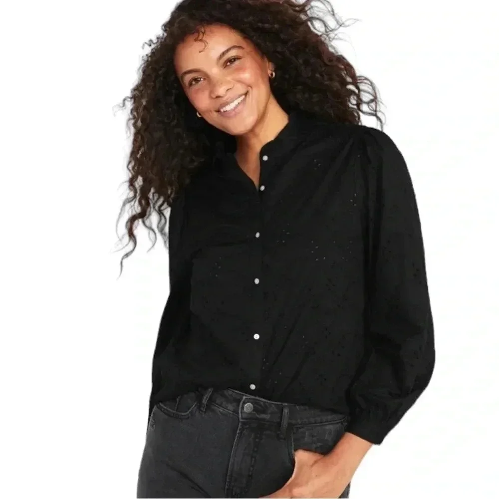 NWT Old Navy Ruffle Neck Black Eyelet Button Down Shirt Top Womens size medium